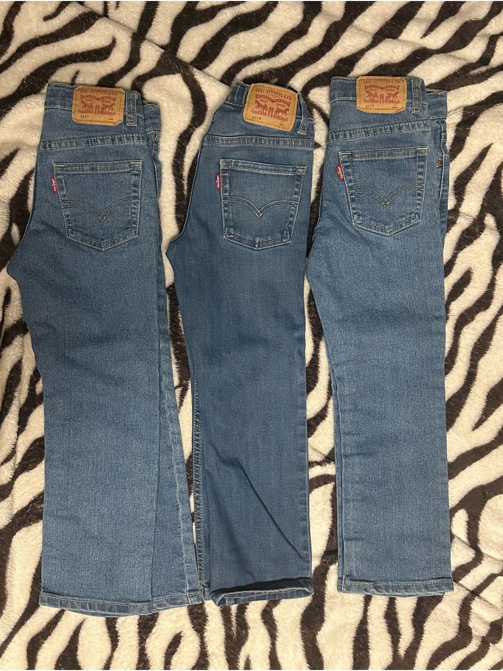 Levi's Medium Blue Denim Jeans Trio - Back Pocket View